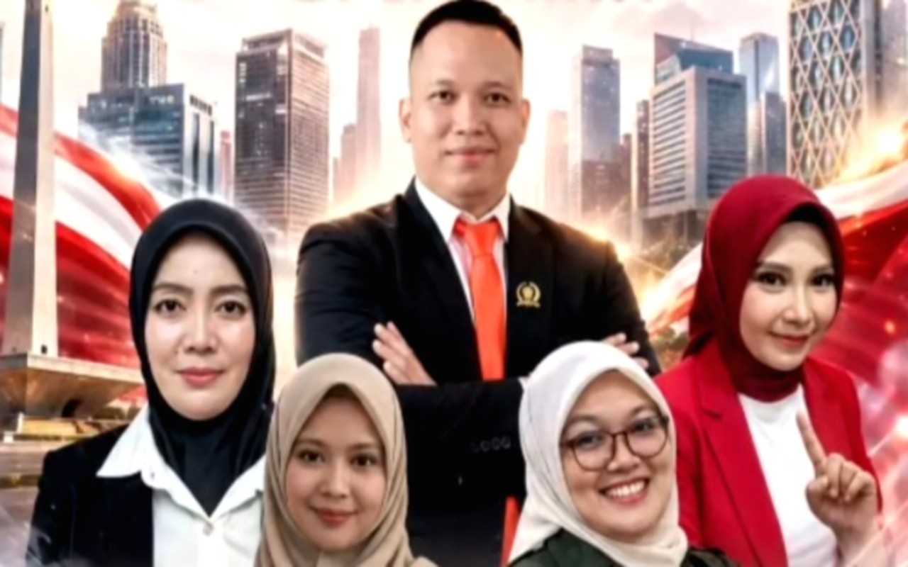 Massa PPPK bersiap menggelar aksi unjuk rasa di depan Istana Negara menuntut perbaikan kebijakan kepegawaian.