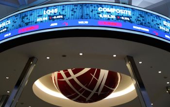 IHSG Melemah ke 6.678, Saham BBCA hingga BIPI Ramai Diburu