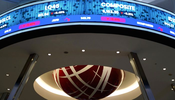 IHSG Melemah ke 6.678, Saham BBCA hingga BIPI Ramai Diburu