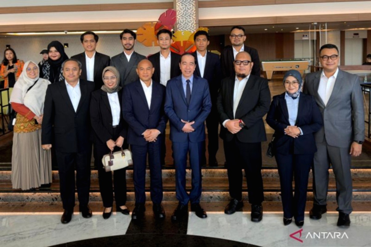 Presiden ke-7 RI Joko Widodo menyampaikan pidato tentang perlunya reformasi PBB di Penang Peace Dialogue, Malaysia.