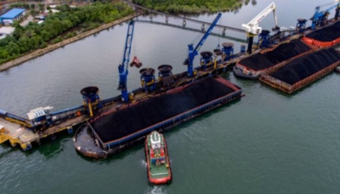 Haji Isam Nego Akuisisi 62% Saham BYAN Rp 52,6 Triliun