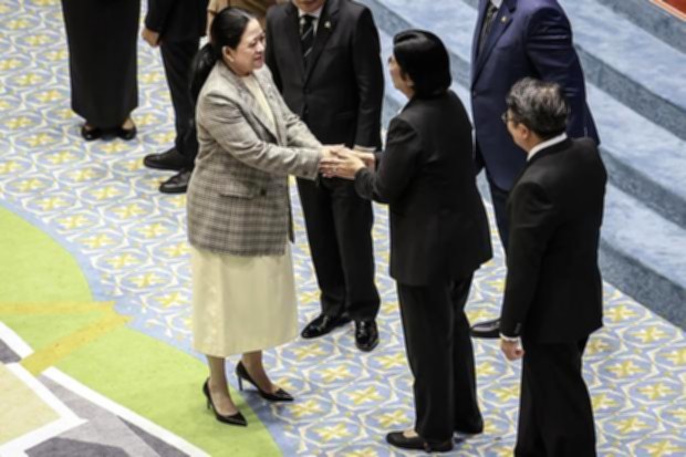 Destry Damayanti saat menjalani prosesi pelantikan sebagai Gubernur Bank Indonesia periode 2026-2031.