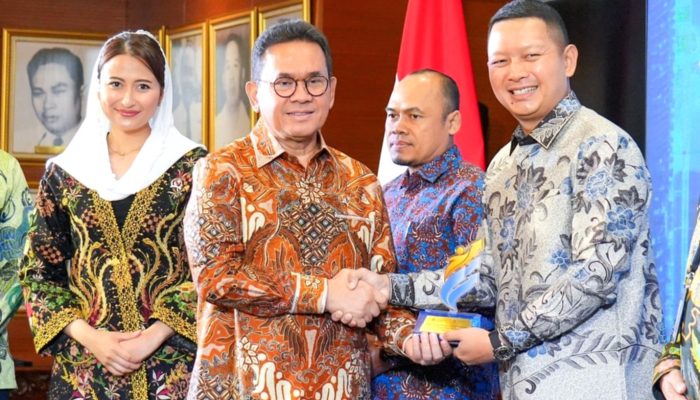 Dukung UMKM Tembus Pasar Global, BRI Raih Penghargaan Niaga Werdhitama