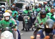 Menteri Perhubungan Dudy Purwagandhi memberikan keterangan terkait progres aturan transportasi online di Jakarta.