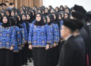 Menteri Keuangan Purbaya Yudhi Sadewa memberikan keterangan pers terkait isu penyaluran gaji ASN
