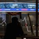Grafik pergerakan Indeks Harga Saham Gabungan di layar monitor bursa efek