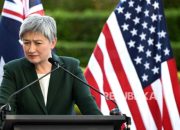 Menteri Luar Negeri Australia Penny Wong memberikan keterangan pers terkait kebijakan sanksi permukiman Tepi Barat.