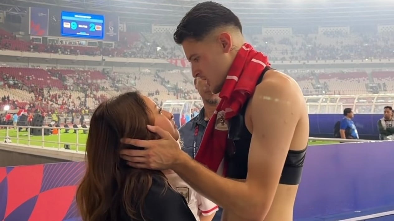 hot!-jennifer-coppen-bakal-lakukan-ini-jika-justin-hubner-cetak-gol-lawan-thailand