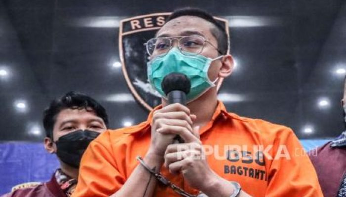 Menteri Imipas Cabut Bebas Bersyarat Indra Kenz Akibat Prosedur Remisi Bermasalah